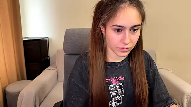 AliceKolltt online show from November 2025 08:29:02 AM