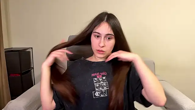 AliceKolltt online show from February 2026 10:43:02 PM