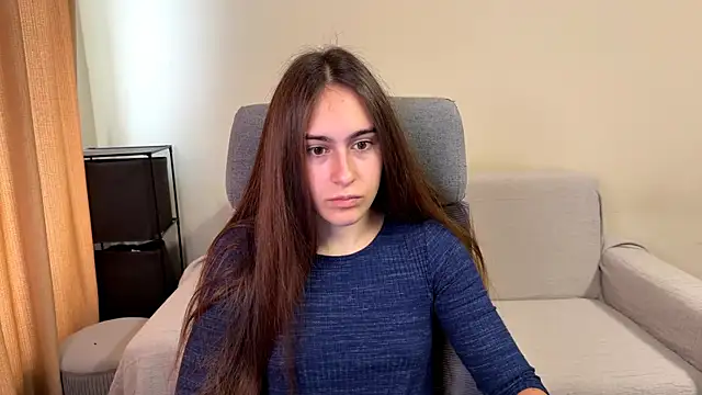 AliceKolltt online show from October 2025 09:43:02 AM