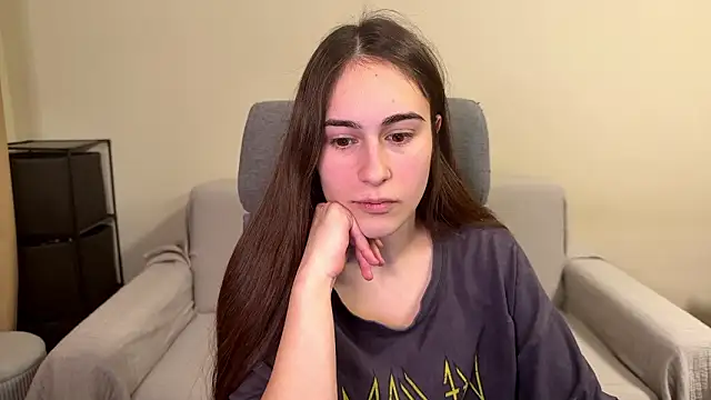 AliceKolltt online show from February 2026 05:59:02 PM