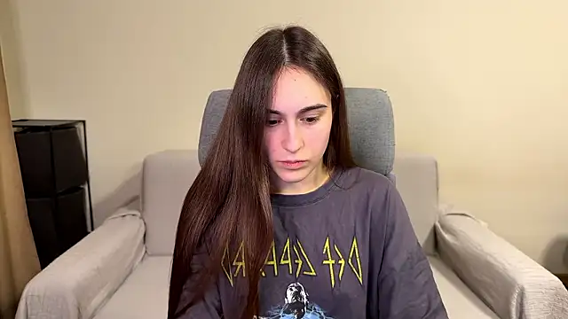 AliceKolltt online show from March 2026 08:47:01 PM