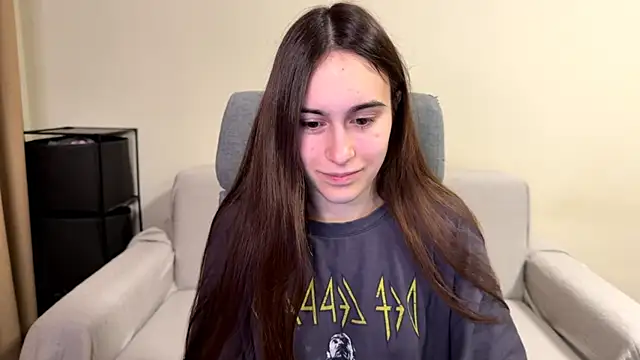 AliceKolltt online show from March 2026 08:43:01 PM