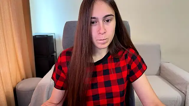 AliceKolltt online show from October 2025 08:30:01 AM