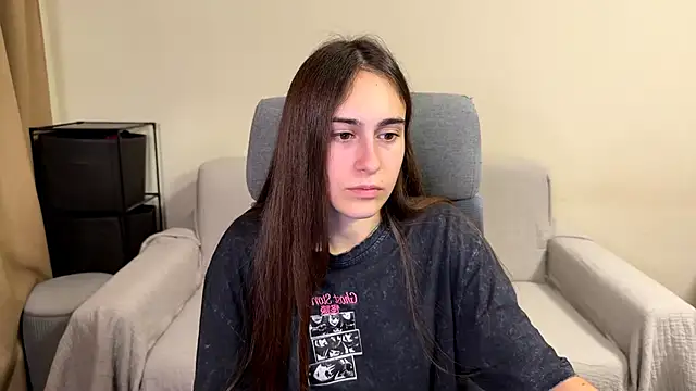 AliceKolltt online show from November 2025 05:27:02 PM