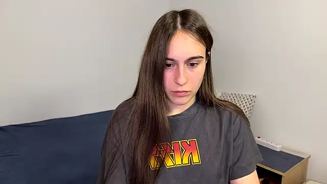 Snapshot of AliceKolltt chatting on May 2026 09:10:02 PM AliceKolltt online show from May 2026 09:10:02 PM