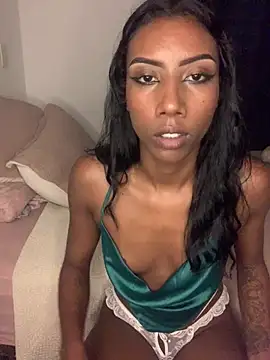 talitasilvx online show from February 2026 05:56:02 PM