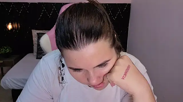 Aabby lee online show from April 2026 07:31:01 PM