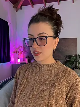 EmaSaenz online show from February 2025 09:00:01 PM