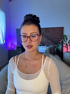 EmaSaenz online show from September 2025 08:20:02 PM