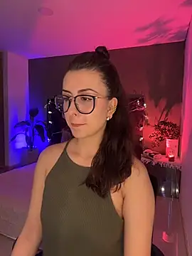 EmaSaenz online show from February 2026 11:05:02 PM