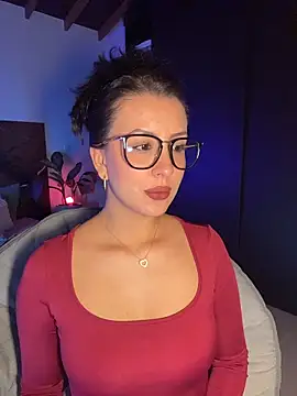 EmaSaenz online show from September 2025 09:32:02 PM