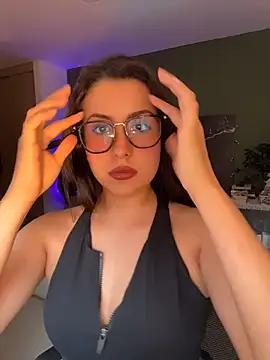 EmaSaenz online show from July 2026 10:31:02 PM
