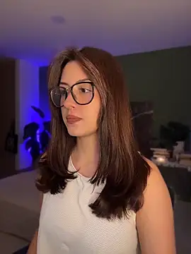 EmaSaenz online show from June 2026 10:53:02 PM