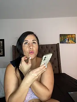 manuela star online show from February 2026 06:40:02 PM