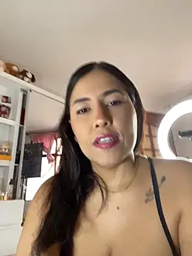 manuela star online show from May 2026 01:11:02 PM