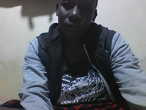 Snapshot of Queen_lady chatting on October 2025 07:48:02 PM Queen lady online show from October 2025 07:48:02 PM