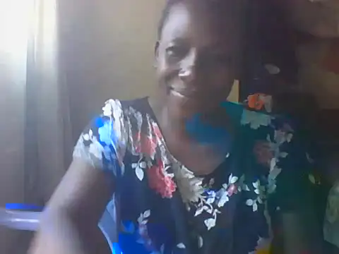 Snapshot of Queen_lady chatting on October 2025 07:32:01 AM Queen lady online show from October 2025 07:32:01 AM