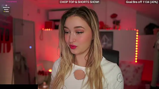 Snapshot of Alexis___Texas chatting on November 2025 02:43:01 PM Alexis Texas online show from November 2025 02:43:01 PM