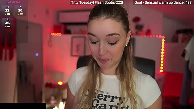 Snapshot of Alexis___Texas chatting on November 2025 02:17:01 PM Alexis Texas online show from November 2025 02:17:01 PM