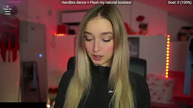 Snapshot of Alexis___Texas chatting on October 2025 06:07:01 PM Alexis Texas online show from October 2025 06:07:01 PM