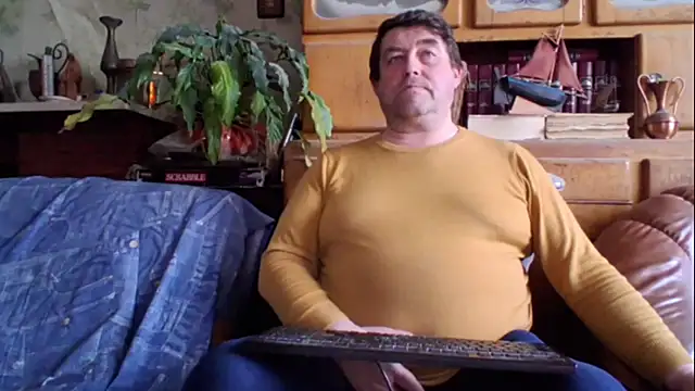 sympatrique online show from March 2026 05:05:01 PM