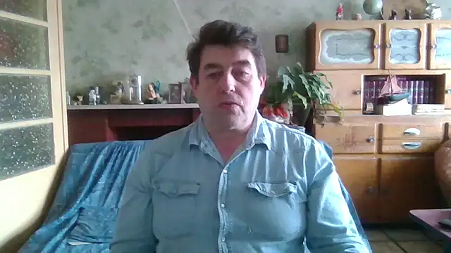 Snapshot of sympatrique chatting on March 2025 11:34:02 AM sympatrique online show from March 2025 11:34:02 AM