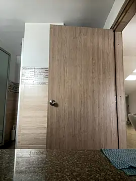 Snapshot of alina_stark chatting on December 2025 08:01:01 PM alina stark online show from December 2025 08:01:01 PM