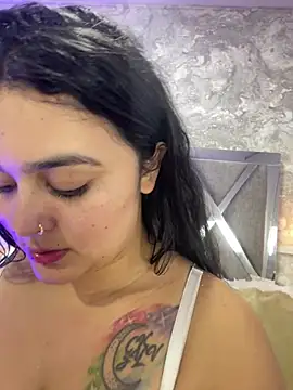 Snapshot of alina_stark chatting on February 2026 03:56:01 PM alina stark online show from February 2026 03:56:01 PM