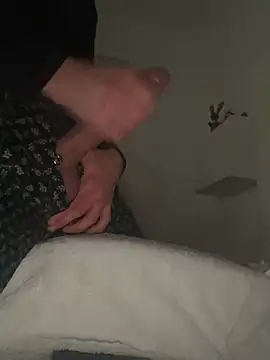 Frank22xx online show from March 2026 09:19:01 PM