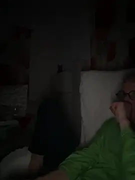 Frank22xx online show from April 2026 08:57:02 PM