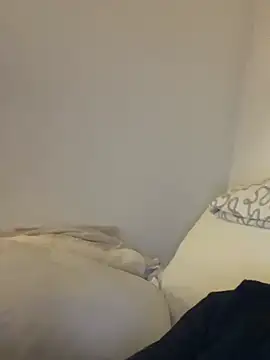 Frank22xx online show from April 2026 07:22:01 PM