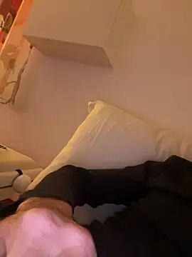 Frank22xx online show from March 2026 08:54:02 PM