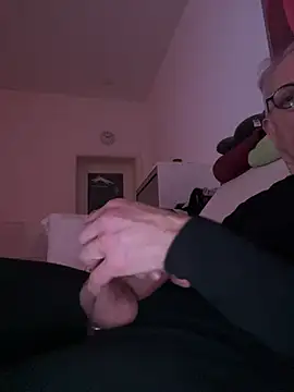 Frank22xx online show from February 2026 09:12:01 PM