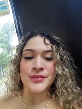 Sara smiiith211 online show from May 2026 10:42:01 PM