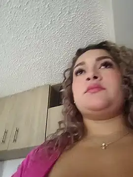 Sara smiiith211 online show from February 2026 02:19:02 PM