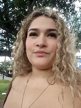 Sara smiiith211 online show from January 2026 06:59:01 PM