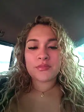 Sara smiiith211 online show from December 2025 11:48:02 AM