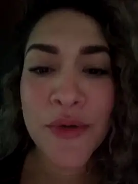 Sara smiiith211 online show from March 2026 09:59:01 PM