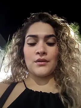 Sara smiiith211 online show from October 2025 12:33:02 AM