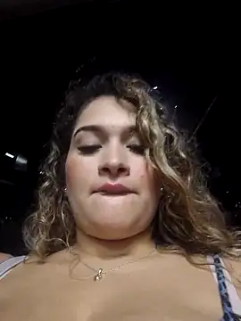 Sara smiiith211 online show from October 2025 11:38:01 PM