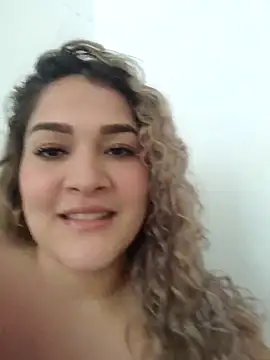 Sara smiiith211 online show from March 2026 03:28:01 PM