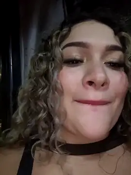 Sara smiiith211 online show from May 2026 11:41:01 PM
