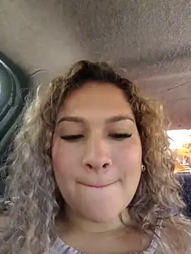 Sara smiiith211 online show from February 2026 07:01:01 PM