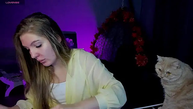 lily williamss online show from September 2025 12:15:02 AM