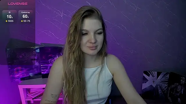 Snapshot of lily_williamss chatting on June 2026 12:56:01 AM lily williamss online show from June 2026 12:56:01 AM
