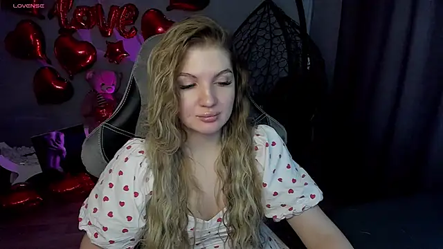lily williamss online show from February 2025 03:52:02 AM