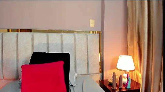 Emilywatsonn online show from February 2026 12:43:01 AM