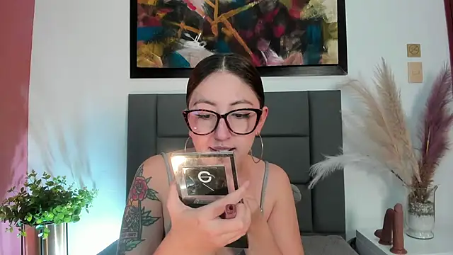 Emilywatsonn online show from January 2026 09:18:02 PM