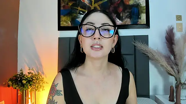 Emilywatsonn online show from March 2026 12:11:01 AM