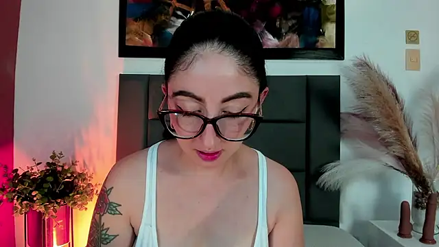 Emilywatsonn online show from March 2026 09:10:01 PM